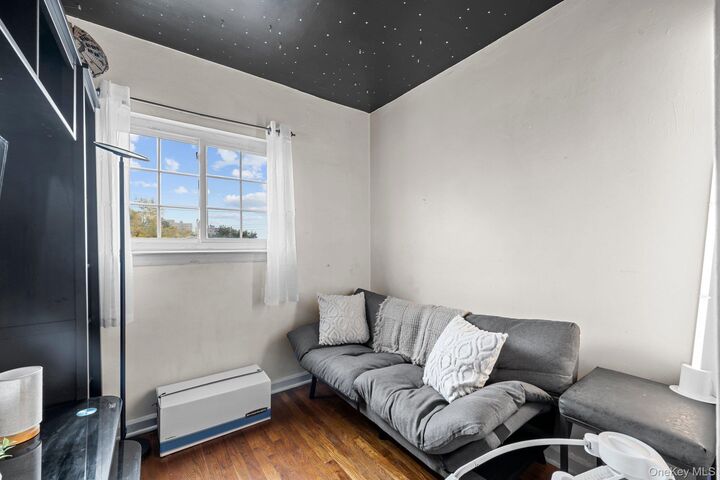 Property Photo: 2953 Kingsland Avenue NY 10469