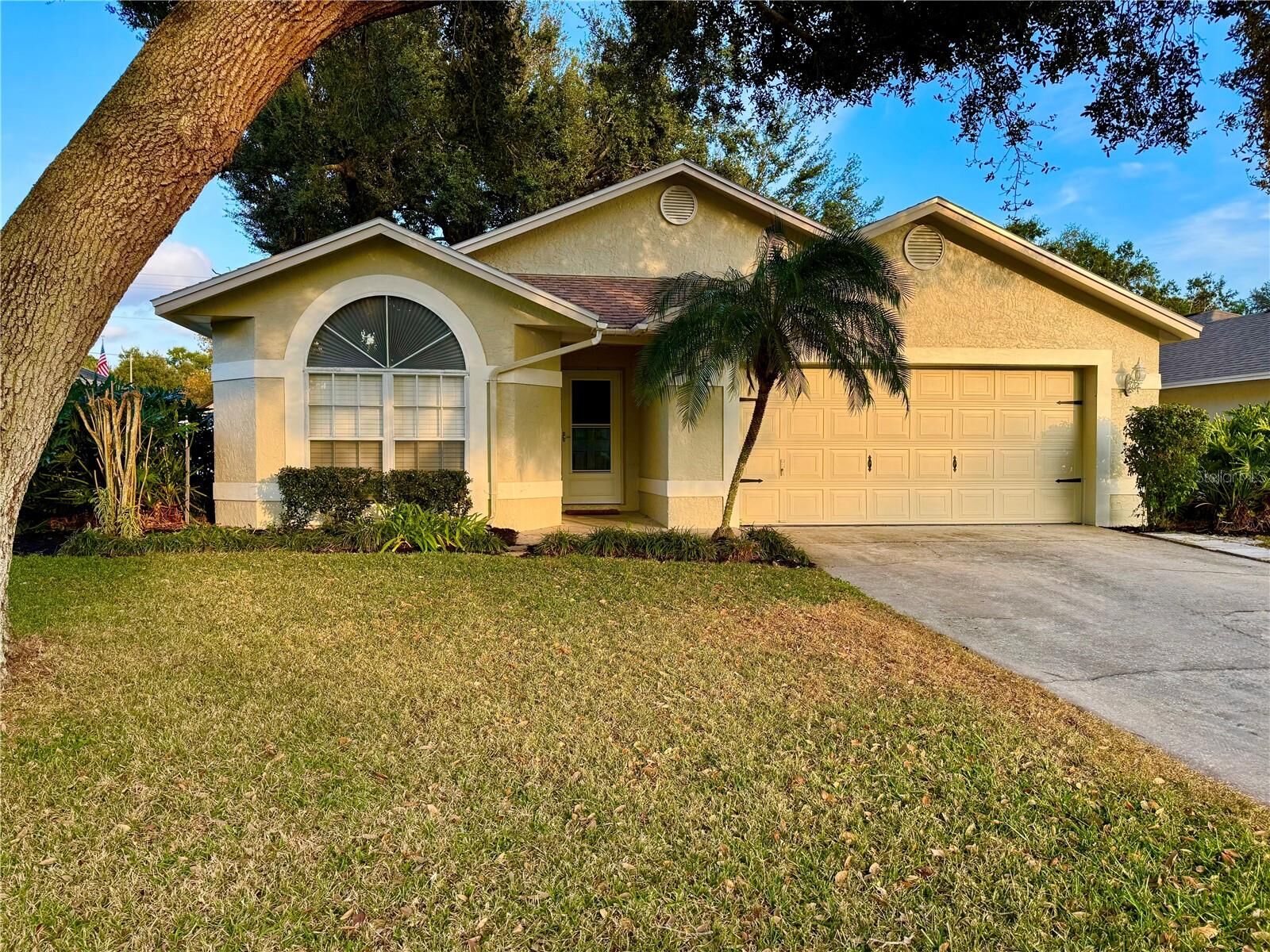 Property Photo: 112 St. Kitts Circle FL 33884
