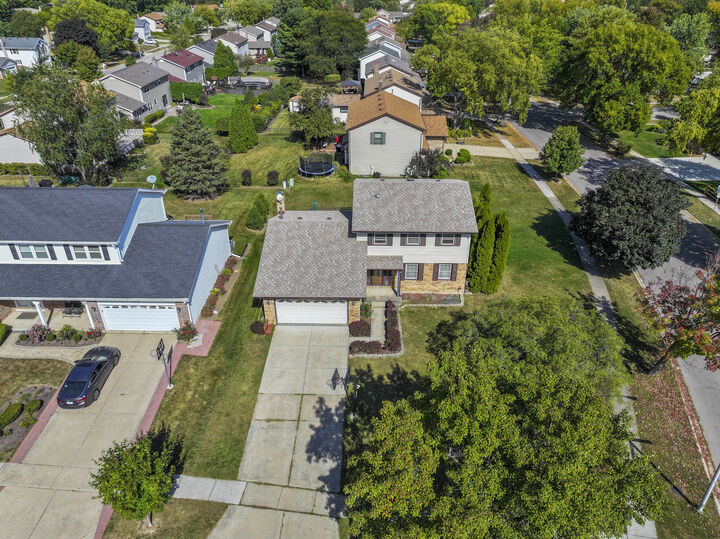 620 S Point Drive  Schaumburg IL 60193 photo