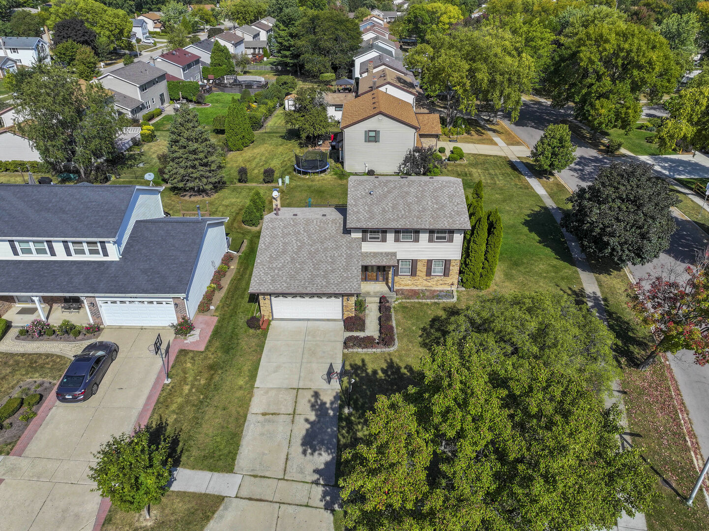 Property Photo:  620 S Point Drive  IL 60193 