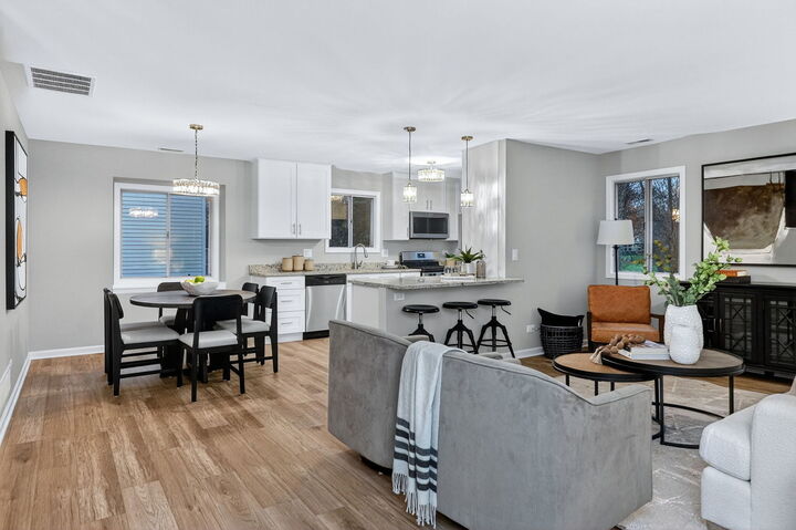 Property Photo:  1314 Haverhill Circle  IL 60563 