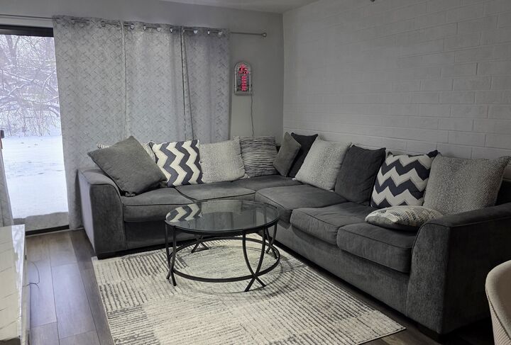 Property Photo: 6050 Lake Bluff Drive 101 IL 60477