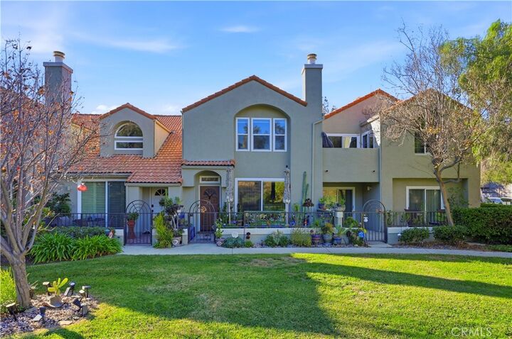 Property Photo:  22350 Heritage Pass  CA 91311 