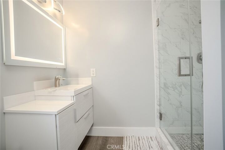 Property Photo:  409 W Mountain View Avenue  CA 90631 