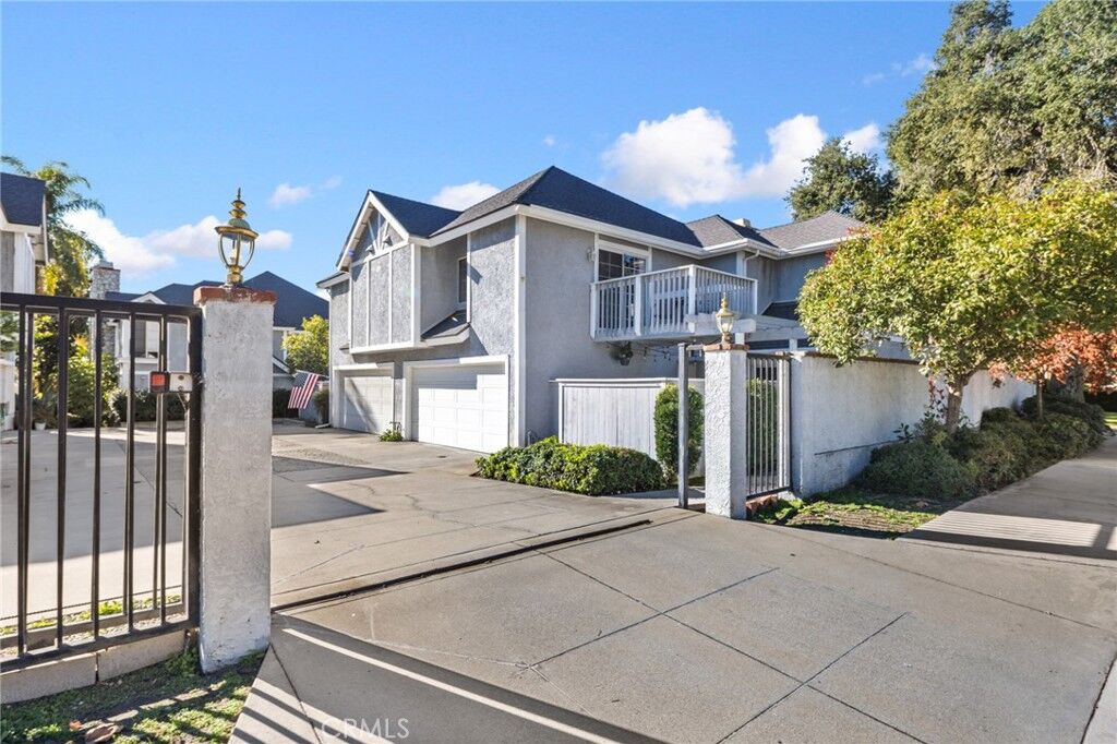 Property Photo: 121 N Mountain Avenue CA 91016