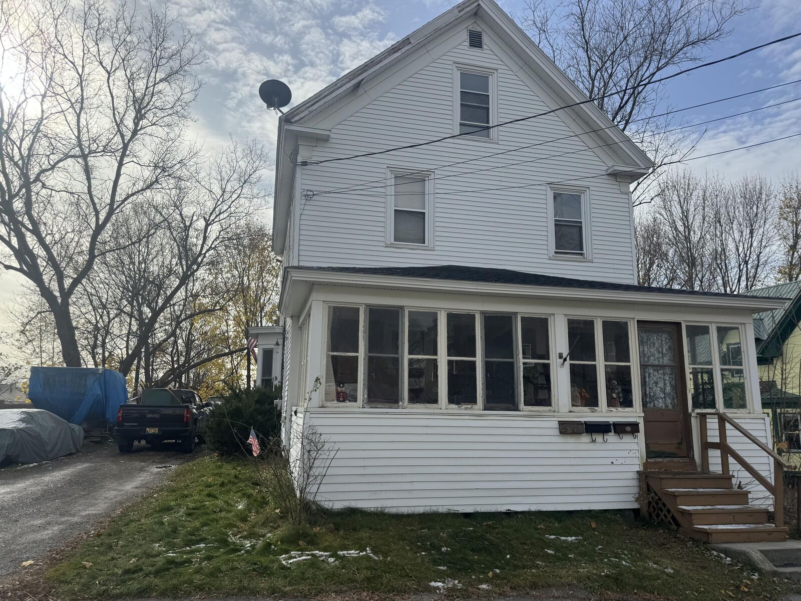 Property Photo:  8 High Street  ME 04901 