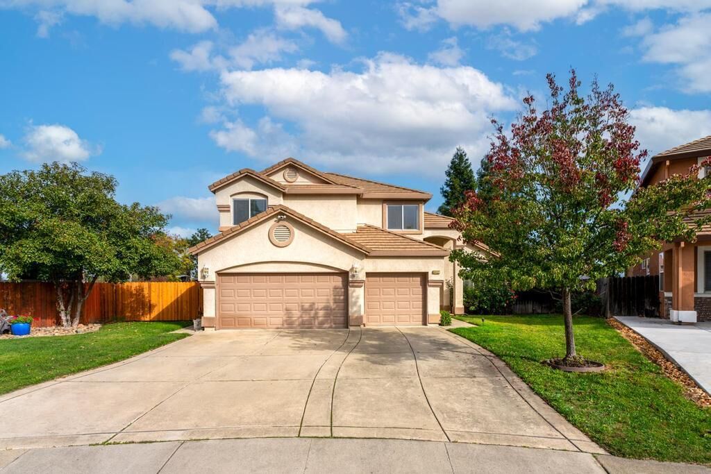 Property Photo: 8432 Arrowroot Circle CA 95843