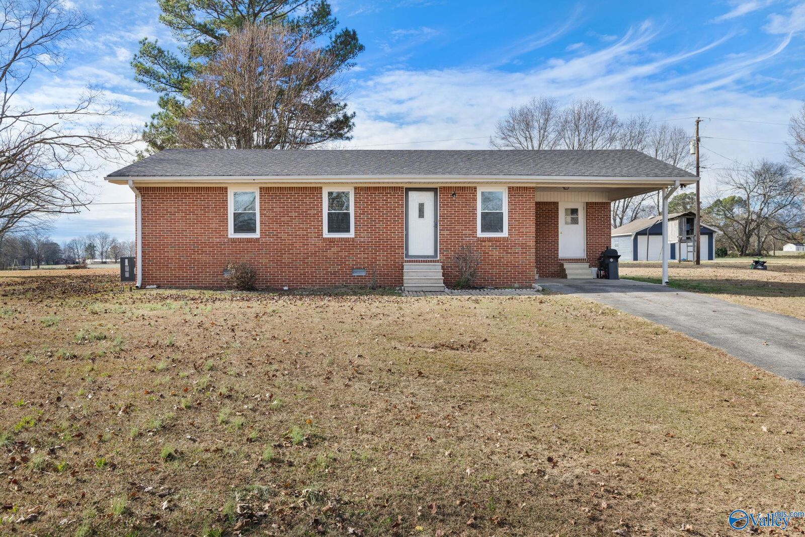 Property Photo:  250 Chad Avenue  AL 35648 