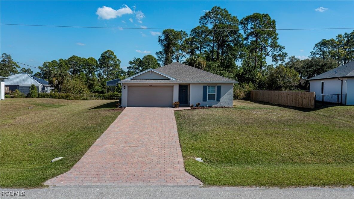 Property Photo: 6058 S Moss Circle FL 33935