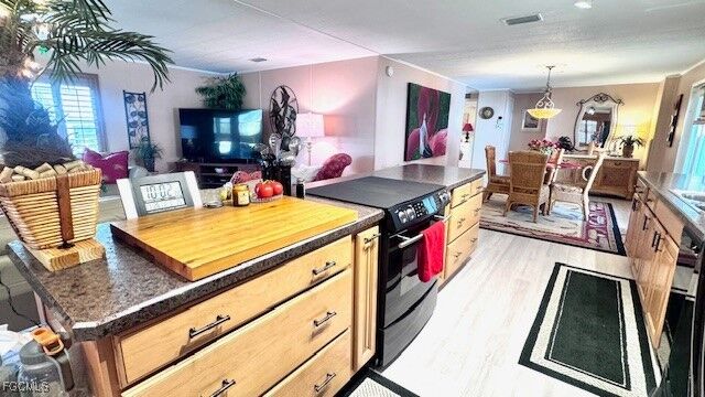 Property Photo:  14590 Paul Revere Loop  FL 33917 