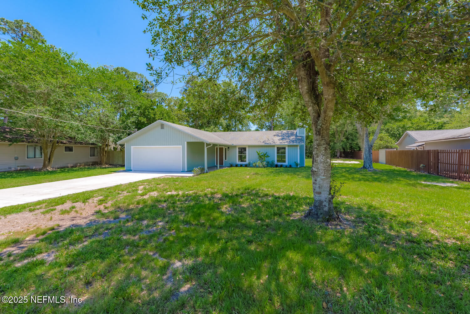 Property Photo:  410 Lucys Lane  FL 32003 