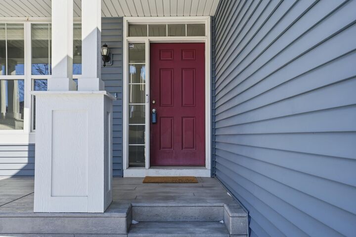 Property Photo: 1525 Hemlock Way MN 55317