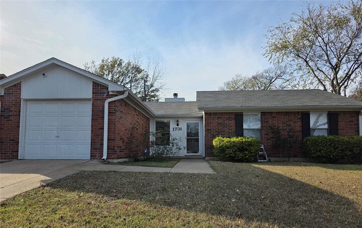 Property Photo:  1731 Cliffcrest Drive  TX 75137 