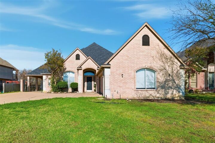 Property Photo:  2859 Fairway Drive  TX 75104 