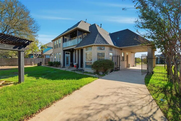 Property Photo: 2859 Fairway Drive TX 75104