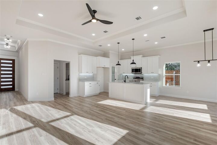 Property Photo:  3632 Arrowhead Circle  TX 76048 