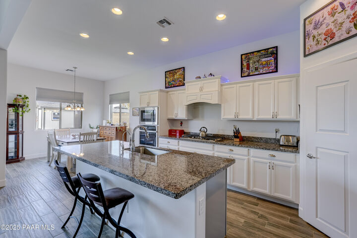 Property Photo:  7908 E Bella Vista Lane  AZ 86315 