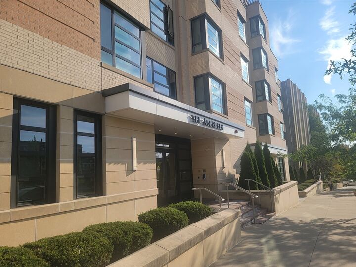 Property Photo: 1650 Commonwealth Ave 304A MA 02135