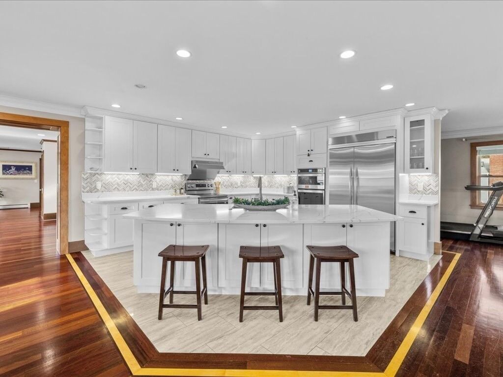 Property Photo:  132 Thatcher Street  MA 02090 