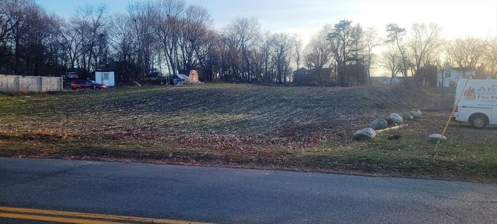 Property Photo:  94 Hampson Street  MA 01826 