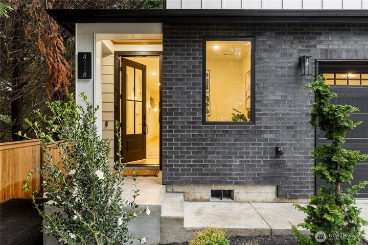 Property Photo: 4118 161st Avenue SE WA 98006