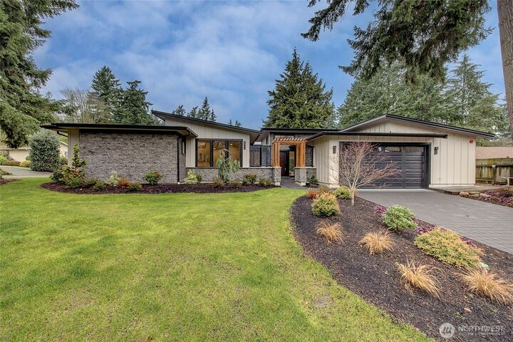 8904 SE 58th Street  Mercer Island WA 98040 photo
