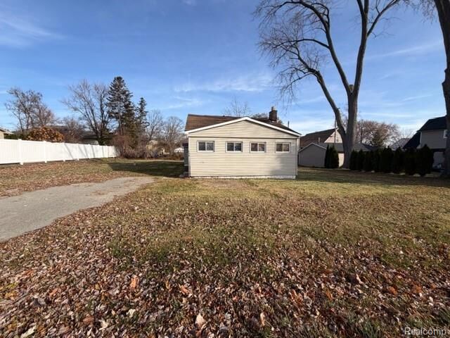 Property Photo:  120 Pickford Street  MI 48377 