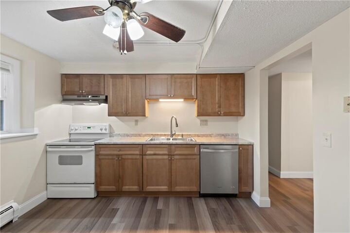 510 Child Street 402B  Warren RI 02885 photo