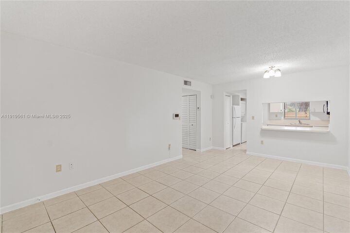 Property Photo: 14900 SW 82nd Ter 14-104 FL 33193