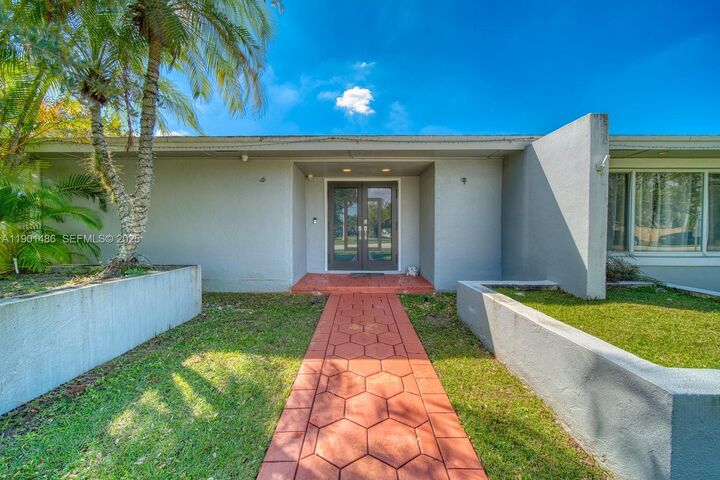 Property Photo:  10860 SW 124th Rd  FL 33176 