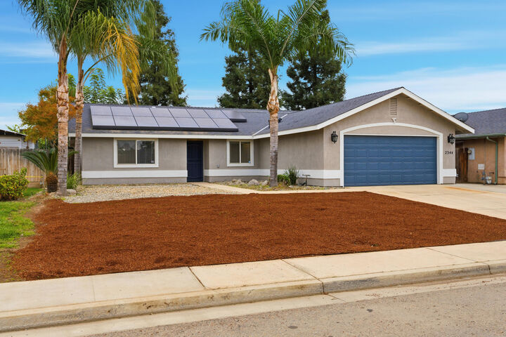 Property Photo: 2344 N Turner Ct Court CA 93291