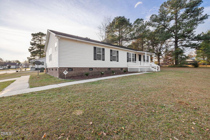 Property Photo:  2850 Sanderford Road  NC 27610 