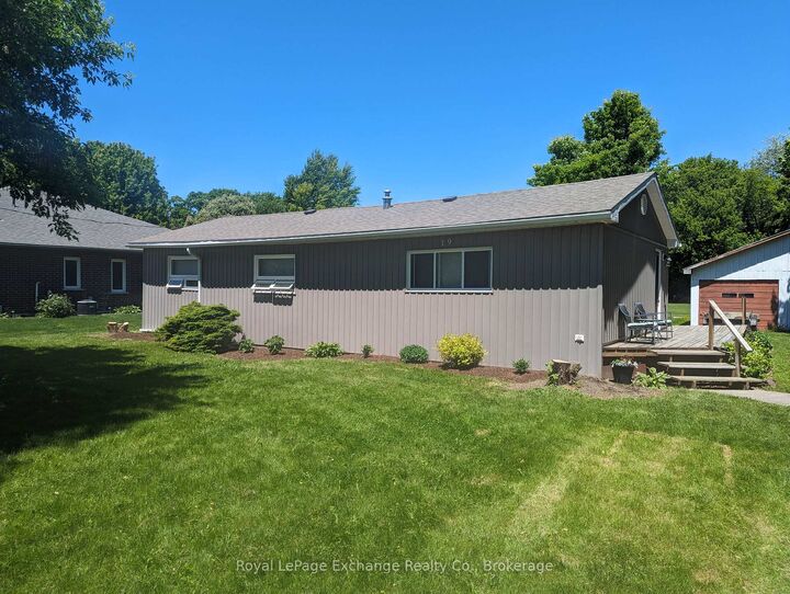 19 Park Street  Huron-Kinloss ON N0G 2R0 photo
