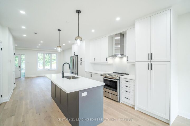 22 Milroy Lane  Markham ON L6B 1B5 photo