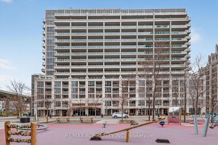 Property Photo: 35 Bastion Street 706 ON M5V 0C2