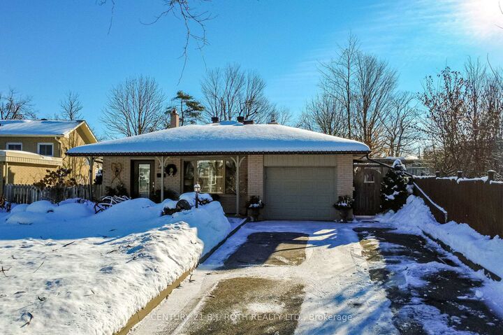 Photo de la propriété:  3 Marwendy Drive  ON L4M 4E6 