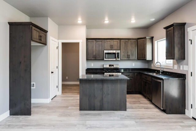 Property Photo: 667 E 2475 N UT 84341