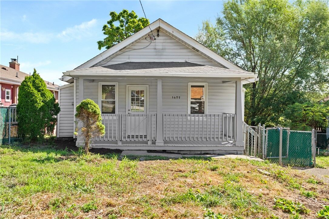 Property Photo: 1607 Fredell St PA 15210
