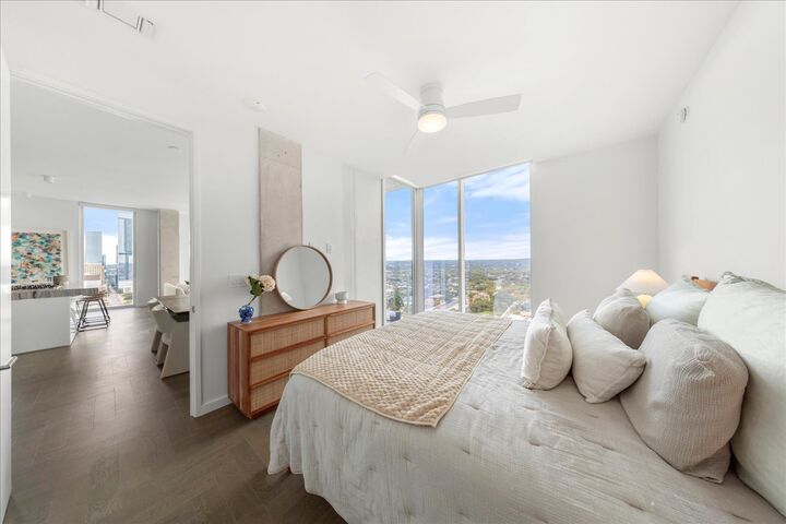 Property Photo: 313 W 17th Street 2405 TX 78701