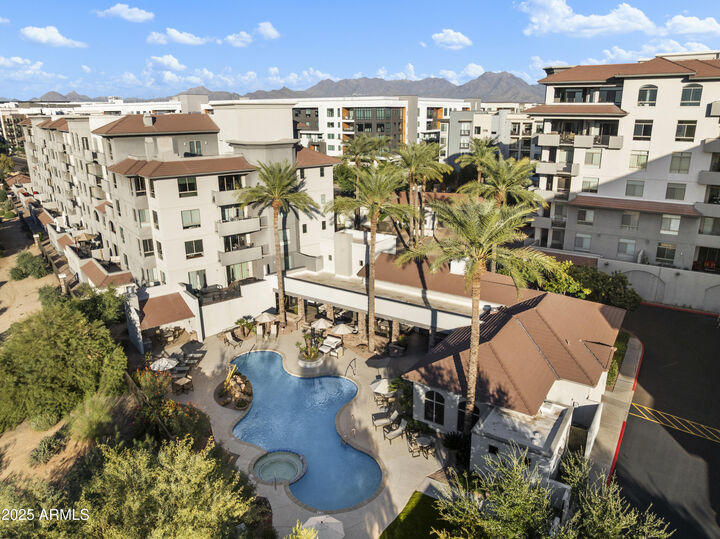 Property Photo:  15802 N 71st Street 503  AZ 85254 