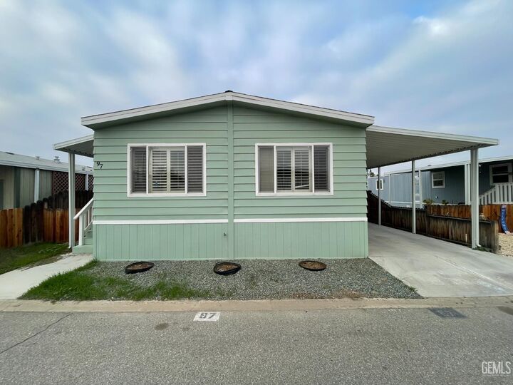 97 Cinnamon Lane  Bakersfield CA 93308 photo