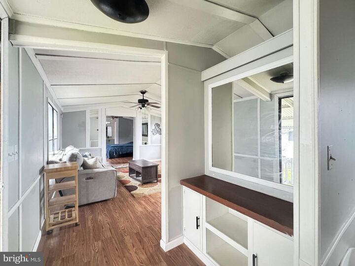 Property Photo:  819 Leswood  MD 21222 