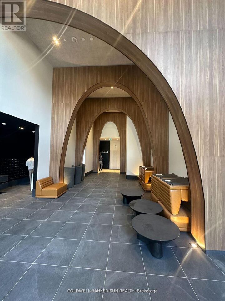 Property Photo:  270 Dufferin Street South 525  ON M6K 1Z6 