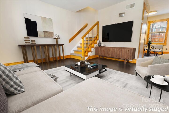 Property Photo: 638 Chipley Avenue NC 28205