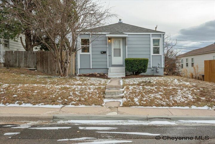 1911 E 17th St  Cheyenne WY 82001 photo