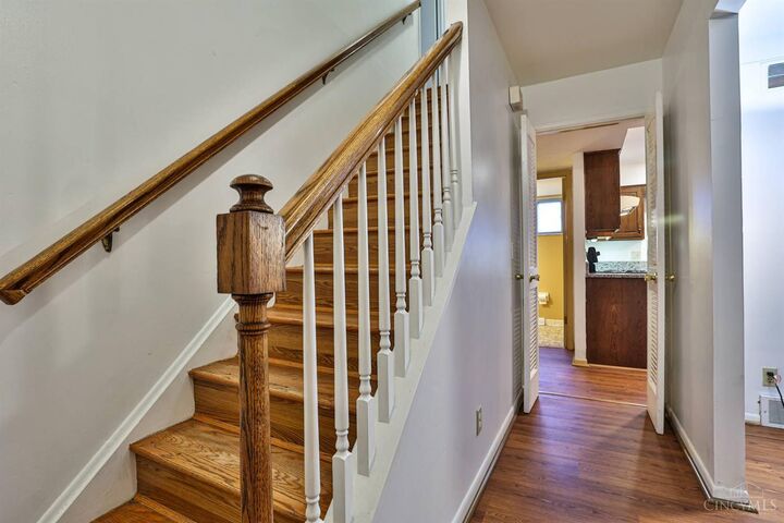 Property Photo:  1101 Meadowind Court  OH 45231 