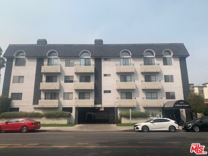 Property Photo: 4353 Coldwater Canyon Ave CA 91604