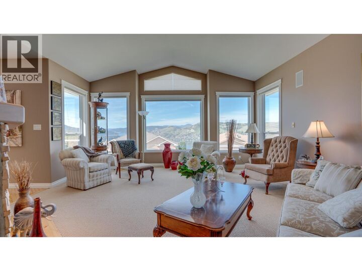 Property Photo: 667 Mt York Drive BC V1B 3X2