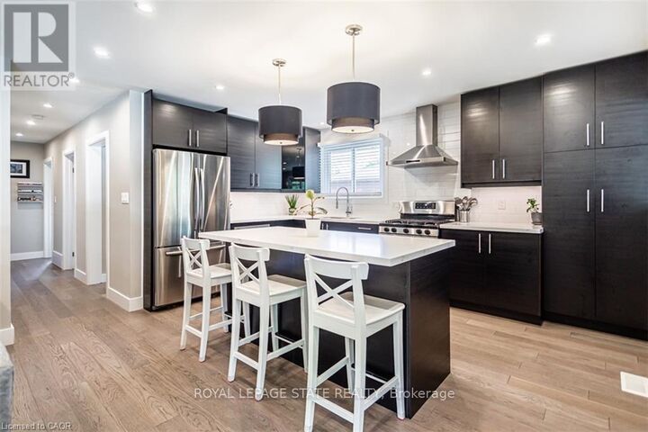 Property Photo:  47 Atwater Crescent  ON L9C 2E8 