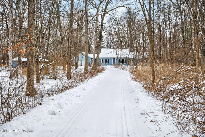 Property Photo:  148 Appleton Road  NY 12148 